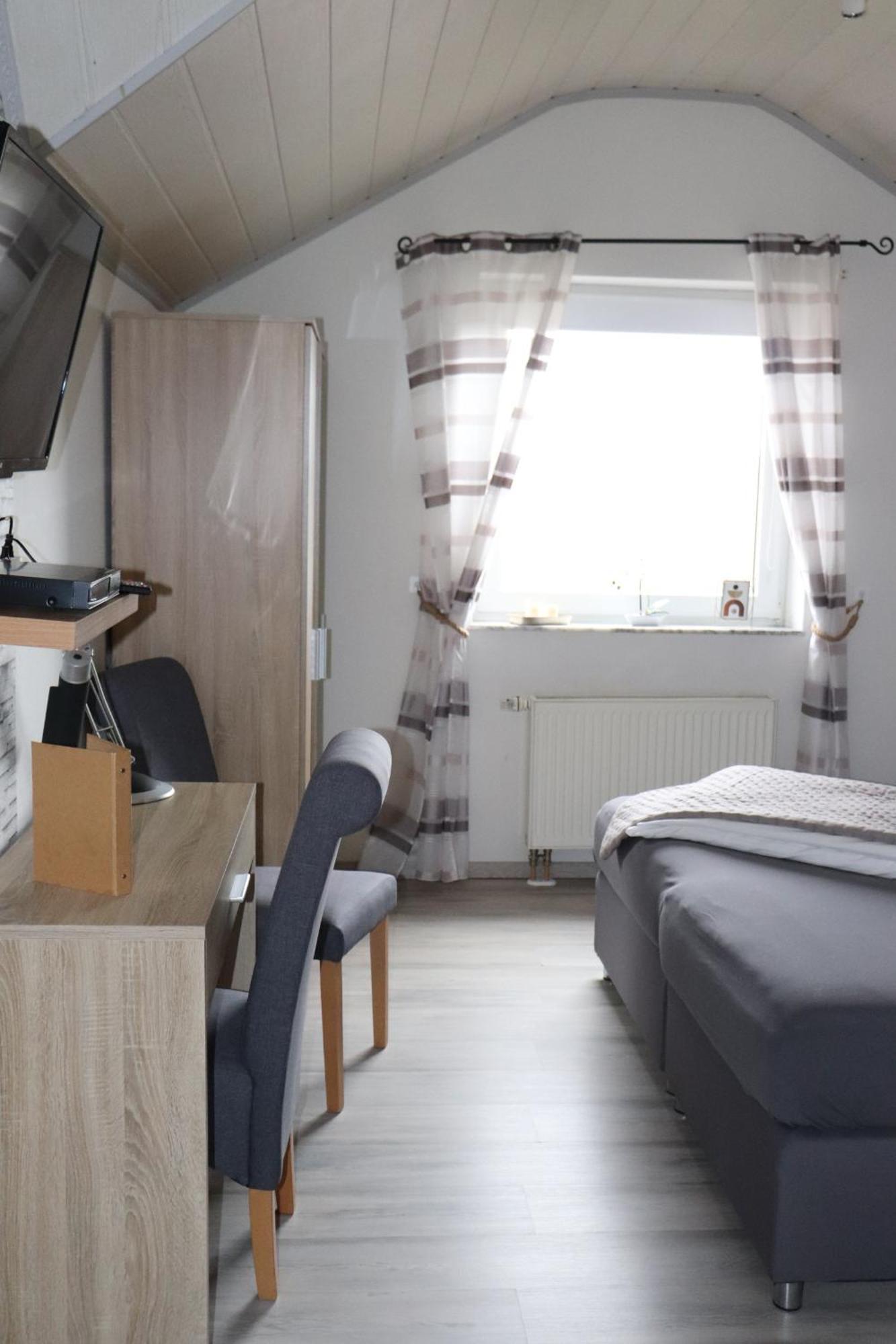 Pension Und Apartment Landhaus Fricke Calden Екстер'єр фото